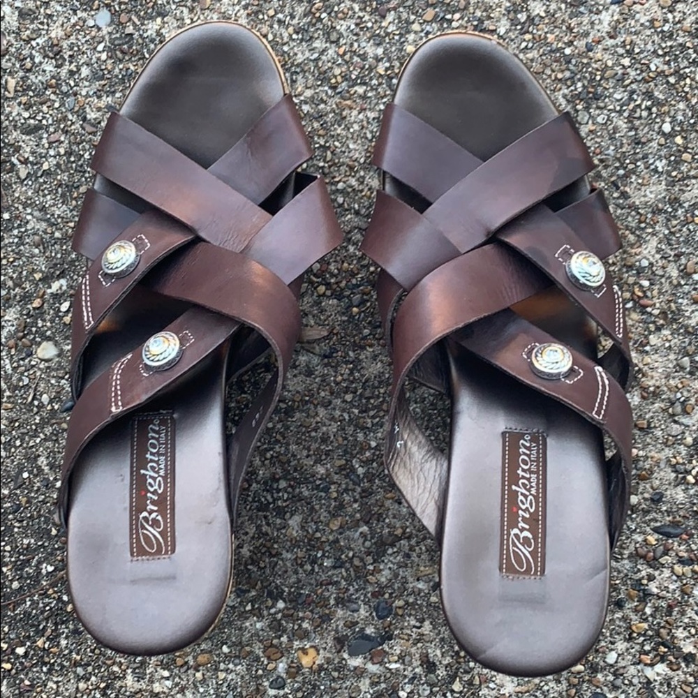 BEAUTIFUL!! Brighton Derby Italian leather sandals